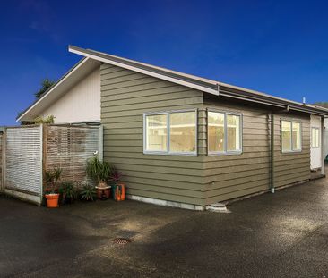 Effortless Living For Rent - Photo 1