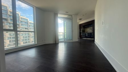 For Lease - 1 Edgewater Drive Unit# 522, Toronto, Ontario - Photo 3