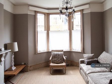 5 bedroom terraced house to rent - Photo 3