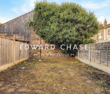 3 bedroom terraced house to rent - Photo 6