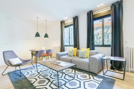 Paseo de Recoletos, Madrid, Community of Madrid 28004 - Photo 2