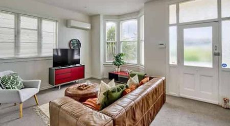 FULLY FURNISHED - Photo 2