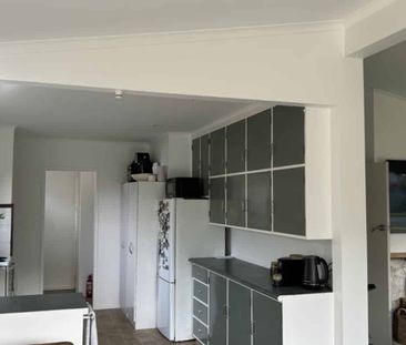 Beauty on Byrd - Photo 3