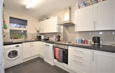 109 Broomspring Lane, Broomhall, Sheffield S10 2FD - Photo 4