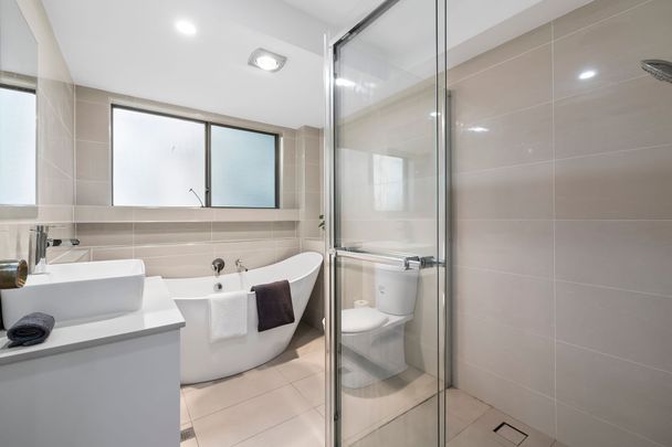 Spacious 3 Bedroom apartment - Photo 1