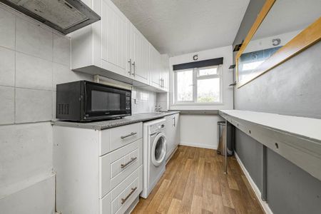 1 bedroom flat to rent - Photo 4