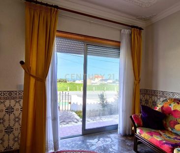 A dos Cunhados, Lisbon - Photo 2