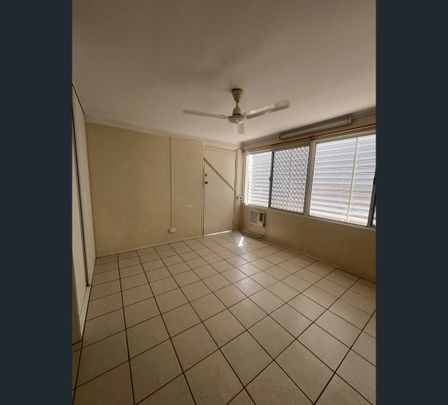 132 - 134 Mitchell Street, North Ward, Qld 4810 - Photo 1