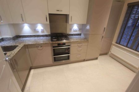 4 bedroom house to rent - Photo 2