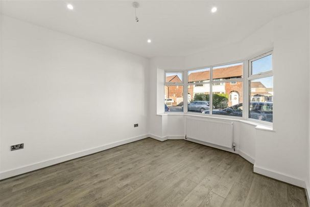 3 bedroom semi-detached house to rent - Photo 1