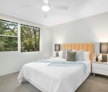 Renovated Two Bedroom Apartment - Photo 5