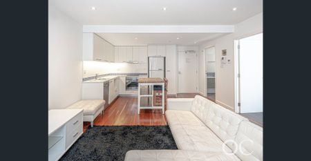 OPEN THE DOOR TO 'UNO' – CITY CENTRE LIVING AT ITS BEST - Photo 2