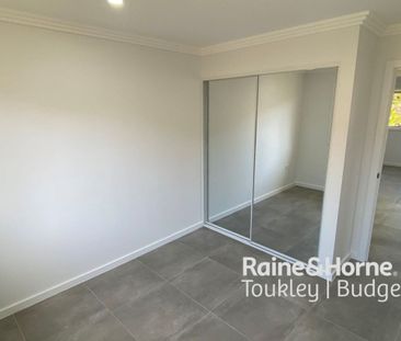 Modern & Private Granny Flat! - Photo 1