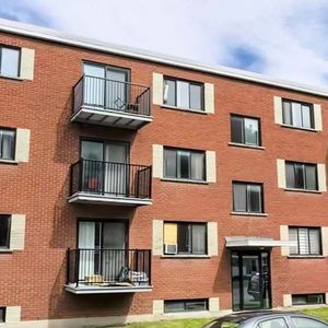 GRAND 4½| INTERNET ET EAU CHAUDE - Photo 3