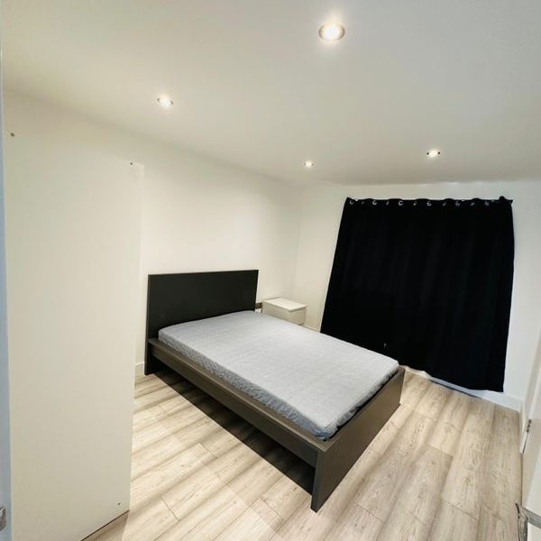 1 Bed Flat, Cranbrook Road, IG6 - Photo 1