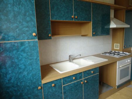 Location Appartement 3 pièces 67m² NEVERS 58000 - Photo 2