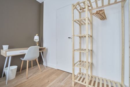 G.POMPIDOU K Roommate 5 Bedrooms at Lille - La Madeleine - Photo 5