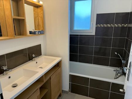 Location Appartement 3 pièces 65m² PESSAC 33600 - Photo 4