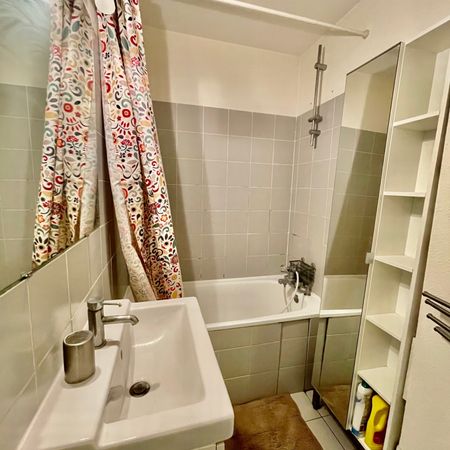 Location Appartement 1 pièce 22m² BORDEAUX 33000 - Photo 3