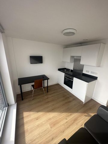 Studio to rent - Photo 5