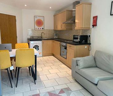 Bed Student Apartment, LN1 - Photo 1