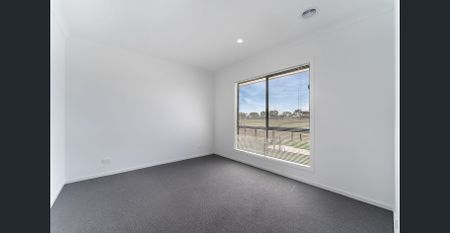 **RECEIVE ONE MONTH’S FREE RENT, ASK US HOW! Brand New 4-Bedroom Home for Lease – Wyndham Vale - Photo 4