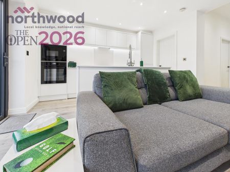 3 bedroom semi-detached house to rent - Photo 2