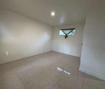 For Lease - 50 Deanvar Avenue, Toronto, Ontario - Photo 3