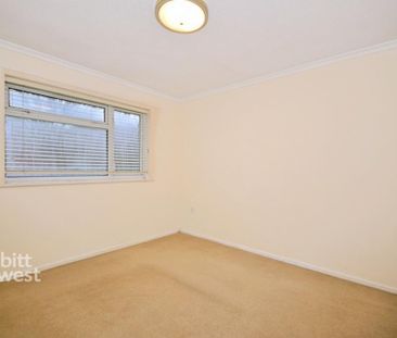 1 bedroom ground floor flat to rent - Photo 1