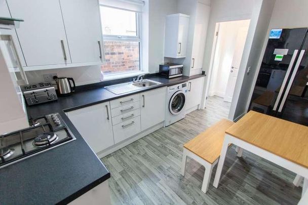 Jubilee Drive, L7 - Photo 1