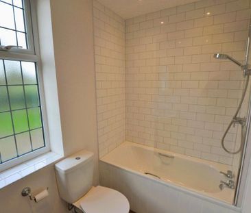 4 bedroom detached house to rent - Photo 3