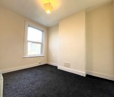 1 Bedroom Maisonette - Upper To Let - Photo 1