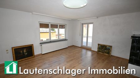 Mitten in der City! Geräumige 2,5-Zimmer-Wohnung in der Neumarkter Altstadt - Foto 4