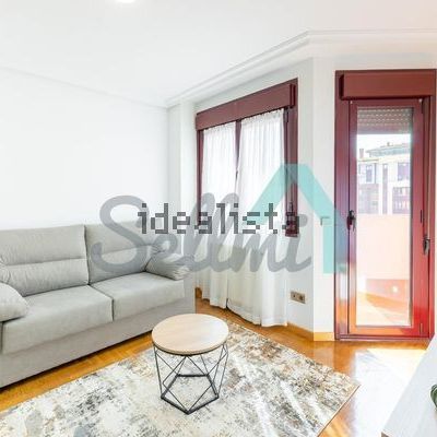 Alquiler de piso en Calle Amsterdam - Photo 1