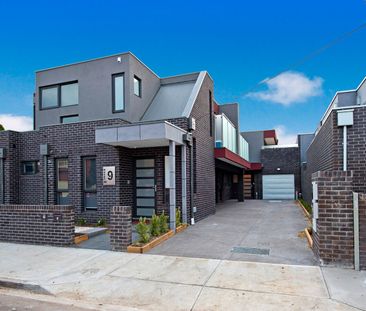 Beautifully Spacious, Brilliantly Located! - Photo 6