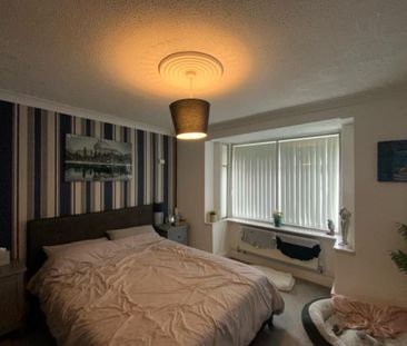 2 bedroom bungalow to rent - Photo 2