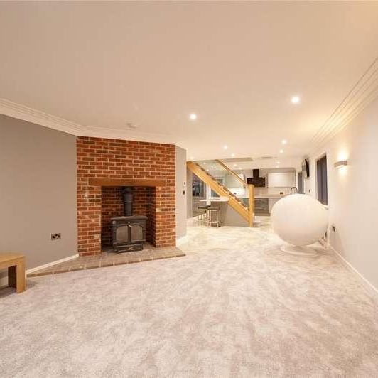 Croft Farm Bungalow, Kenny Hill, Bury St. Edmunds, Suffolk, IP28 - Photo 1