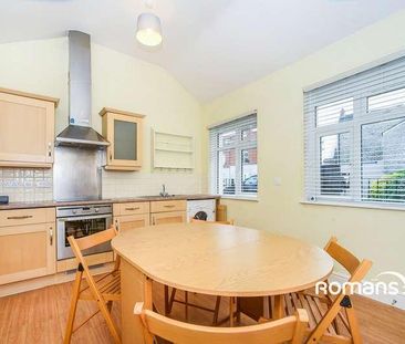 Cricklade Street, Swindon, Wiltshire, SN1 - Photo 5