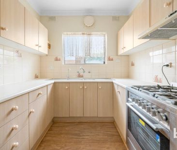 Modern & Spacious 2-Bedroom Unit in a Highly Convenient Location - Photo 5