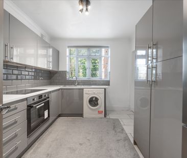 Brook Lodge, North Circular Road, NW11 - Photo 6