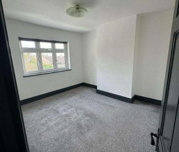 Ruskin Grove, Welling, Kent, DA16 - Photo 3