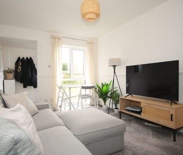 Bluebell Rise, Lightwater - Photo 4