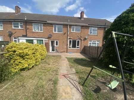 3 bedroom terraced house to rent - Photo 4