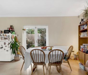 2 bedroom House To Let - Photo 4