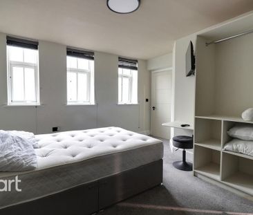 Studio to rent - Photo 2