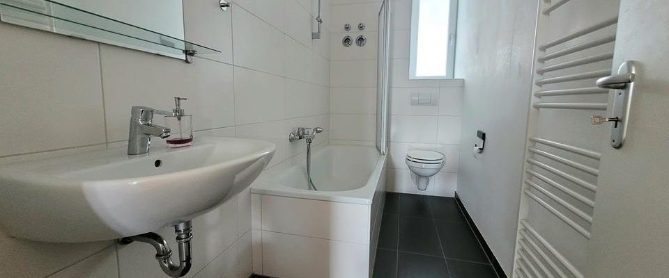 Tolle 2-Zimmer-Wohnung mit Balkon im EG! - Photo 1