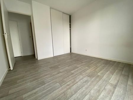 Location Appartement 3 pièces 67m² ST JEAN LE BLANC 45650 - Photo 3