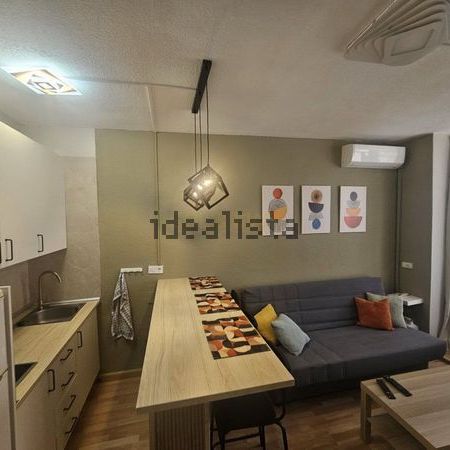 Alquiler de estudio en Avenida de los Manantiales - Foto 1