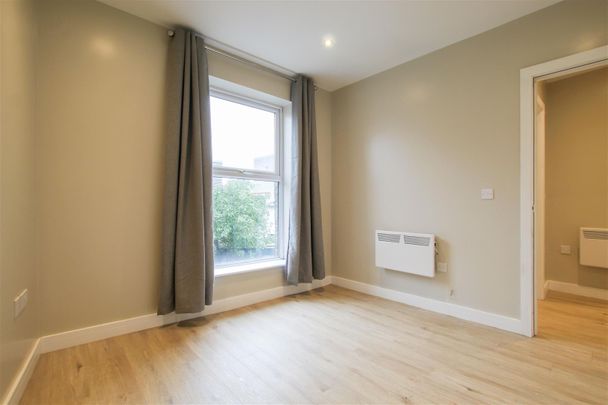 Hills Road, Cambridge - Photo 1