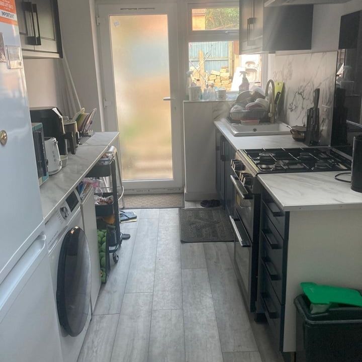 Room in a Shared House, Leygreen Close, LU2 - Photo 1